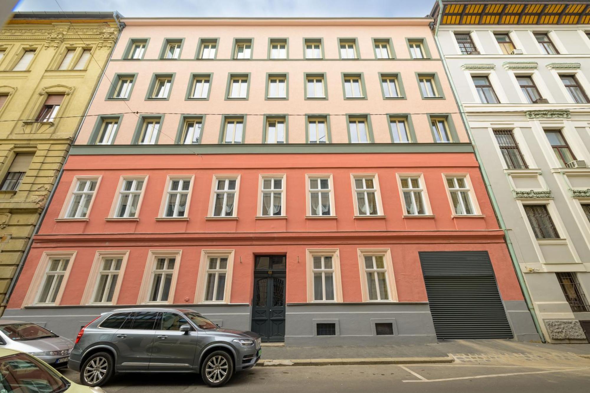 Best Seasons Andrassy Boedapest Buitenkant foto