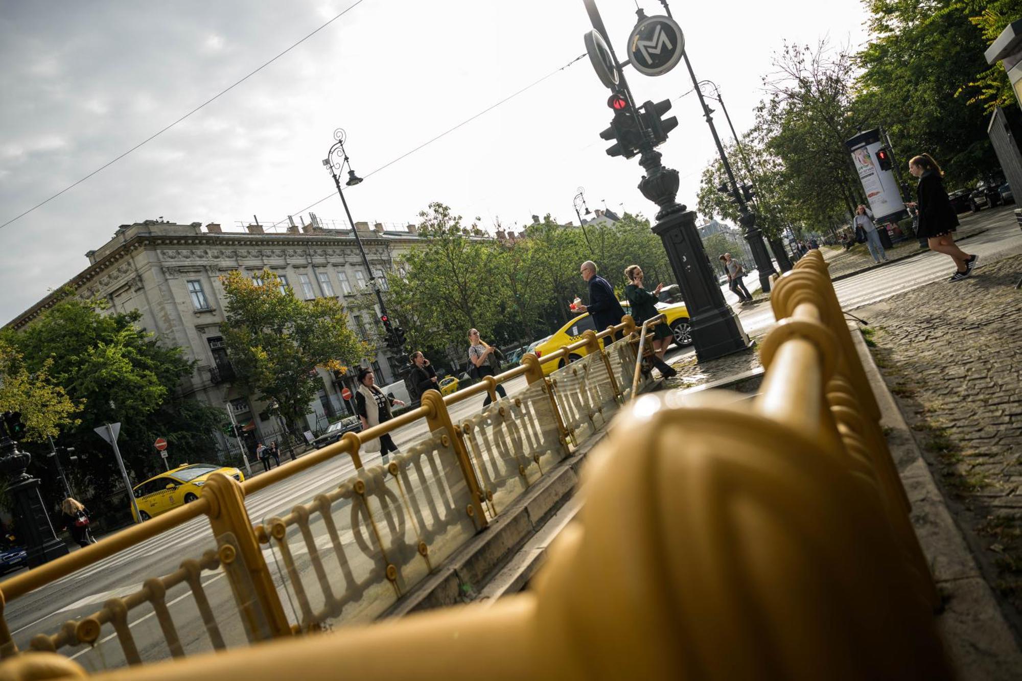 Best Seasons Andrassy Boedapest Buitenkant foto
