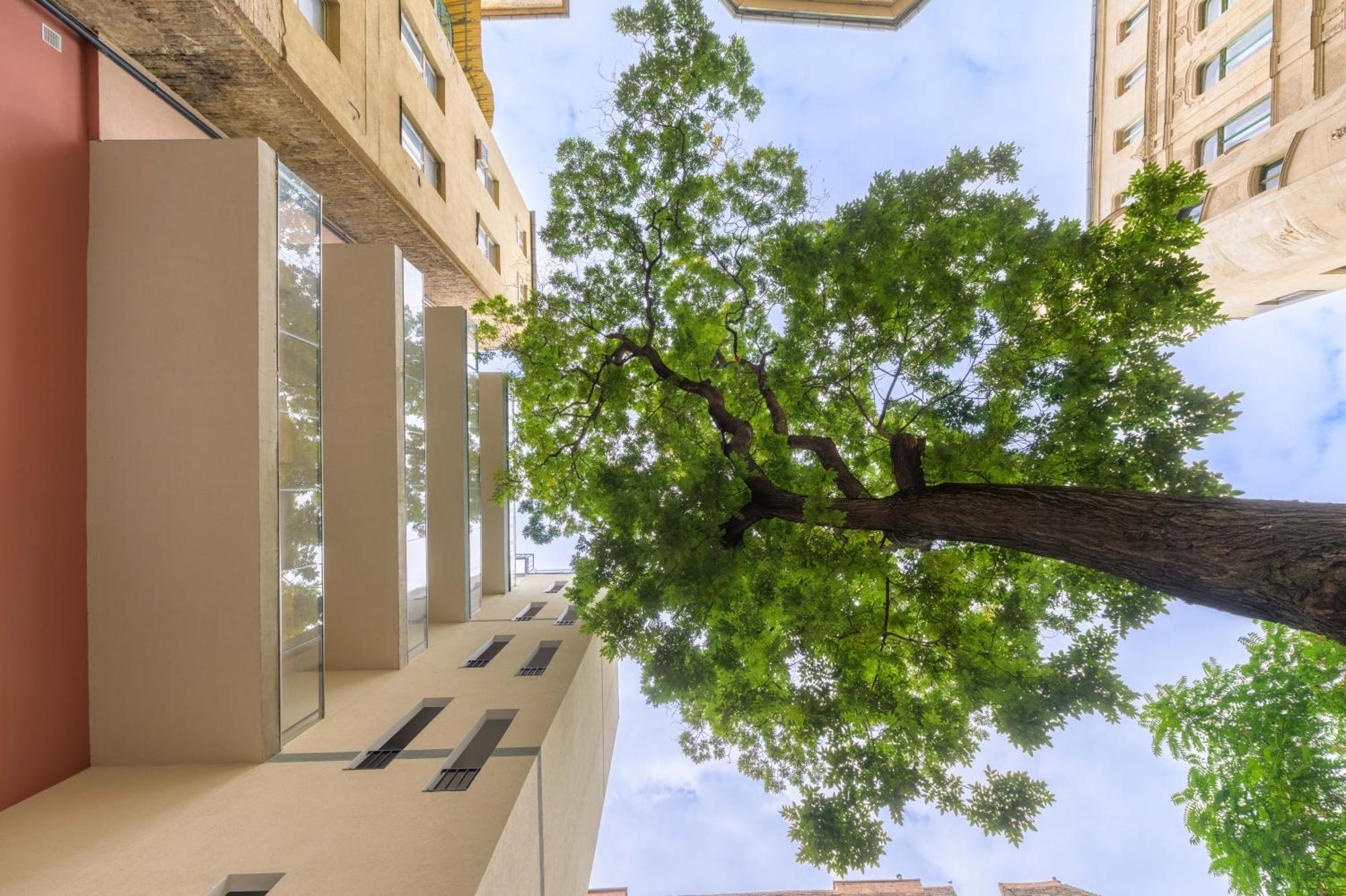 Best Seasons Andrassy Boedapest Buitenkant foto